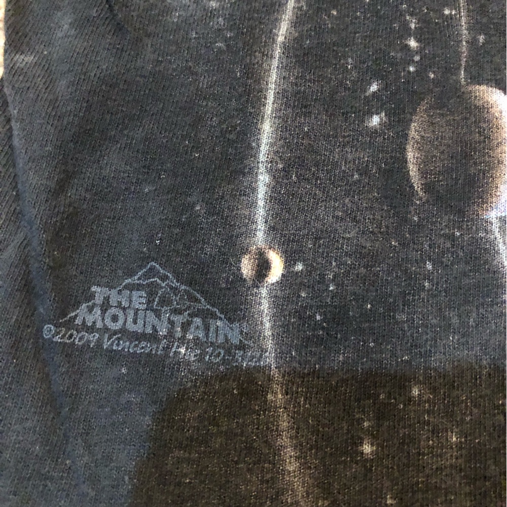 2009 The Mountain solar system t-shirt - Picture 4 of 5
